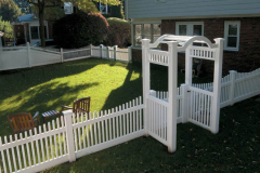 19-Scalloped-Baluster-with-Arbor