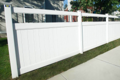 Persimmon-Privacy-with-Aluminum-Baluster